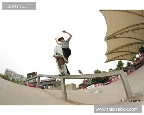 极限运动传奇周伟的挑战与坚持之路回顾